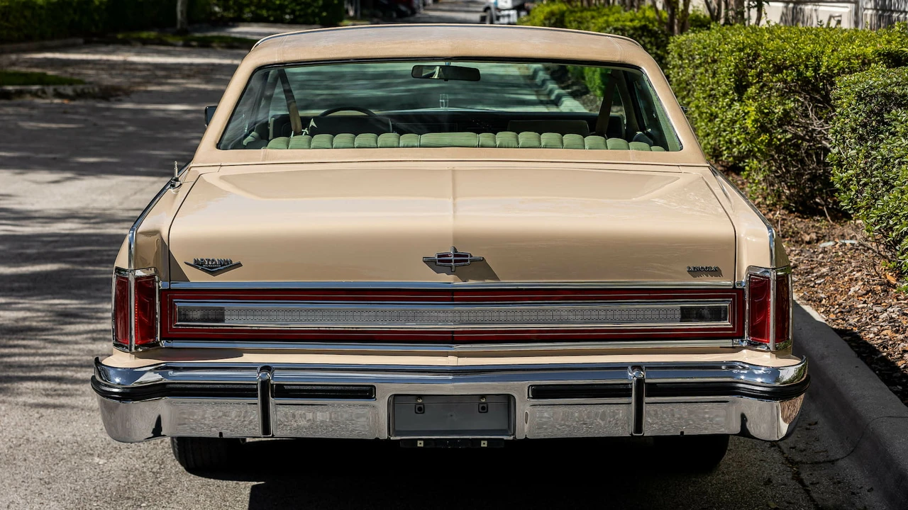 1979 Lincoln Continental 5th Gen - Image 23 of 31