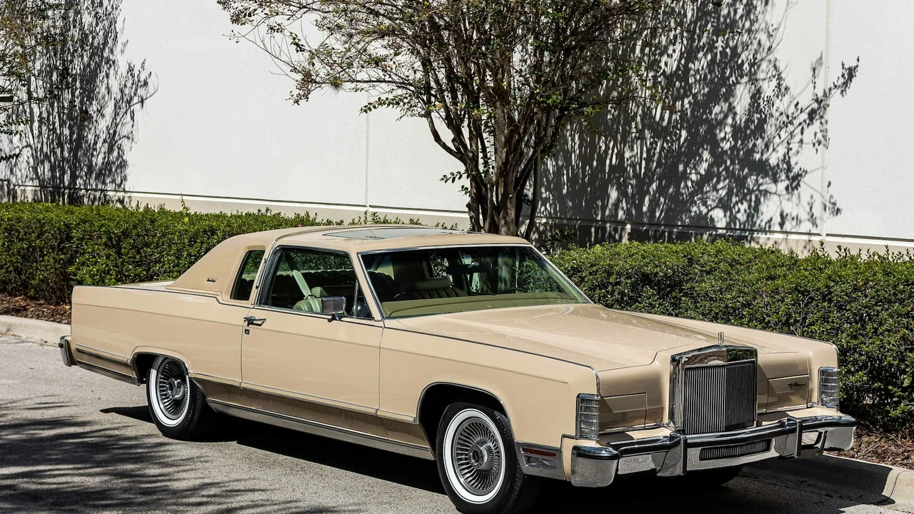 1979 Lincoln Continental 5th Gen - Image 29 of 31