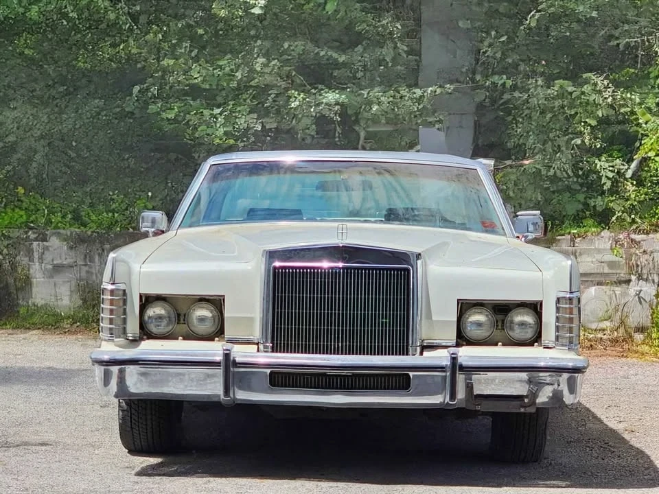 1979 Lincoln Town Car - Image 2 of 10