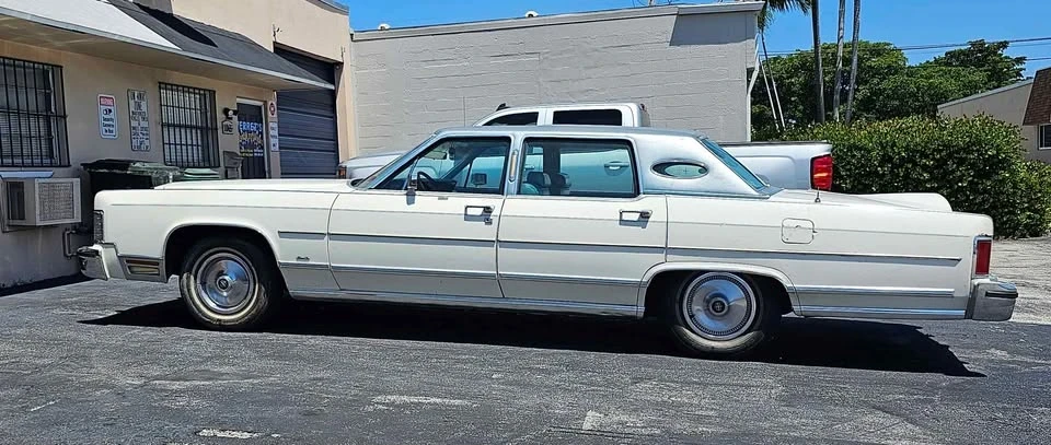 1979 Lincoln Town Car - Image 8 of 10