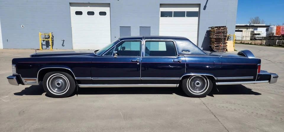 1979 Lincoln Continental 5th Gen - Image 8 of 17