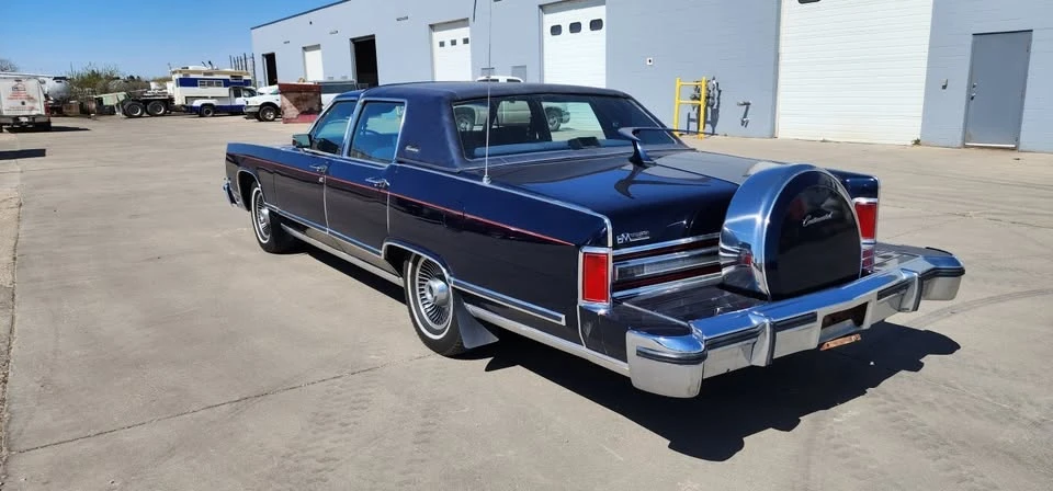 1979 Lincoln Continental 5th Gen - Image 7 of 17