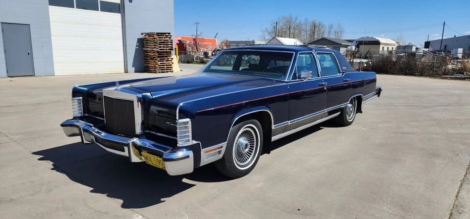 1979 Lincoln Continental 5th Gen - Image 9 of 17