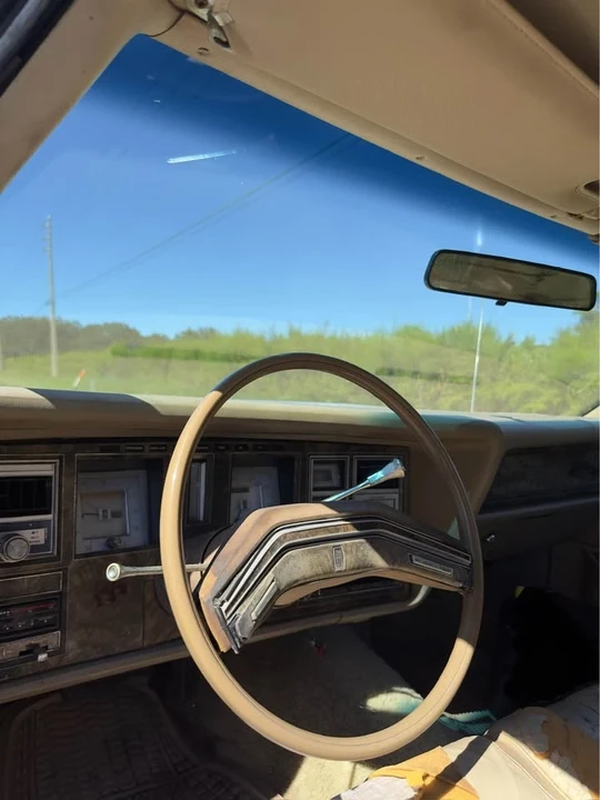 1979 Lincoln Continental 5th Gen - Image 8 of 12