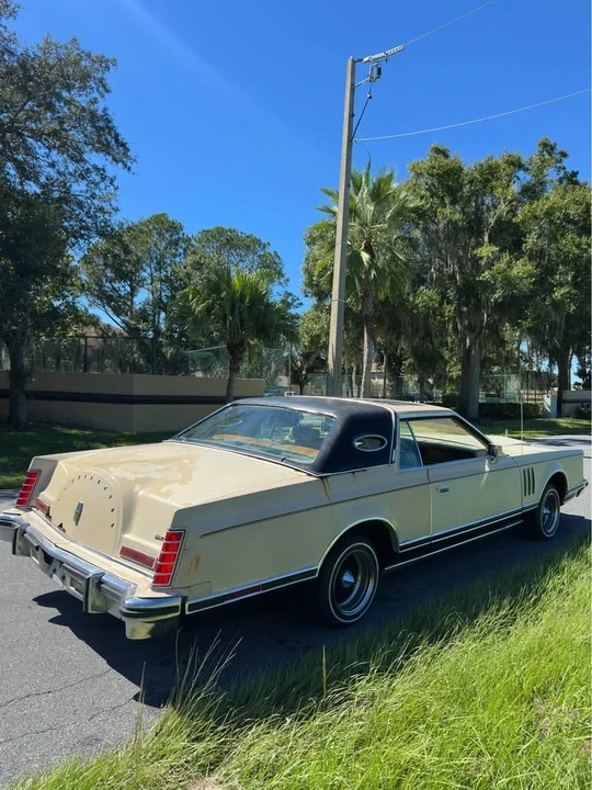 1979 Lincoln Continental 5th Gen - Image 5 of 12