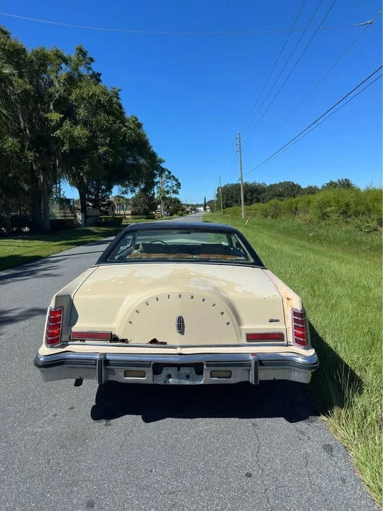 1979 Lincoln Continental 5th Gen - Image 4 of 12