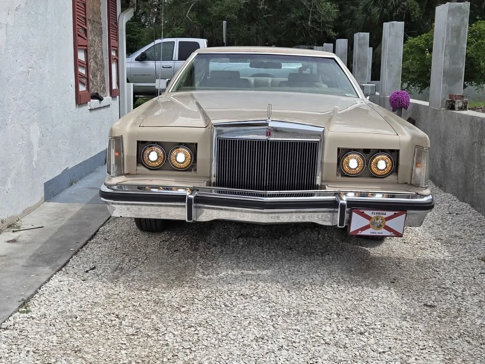 1979 Lincoln Continental 5th Gen - Image 4 of 14