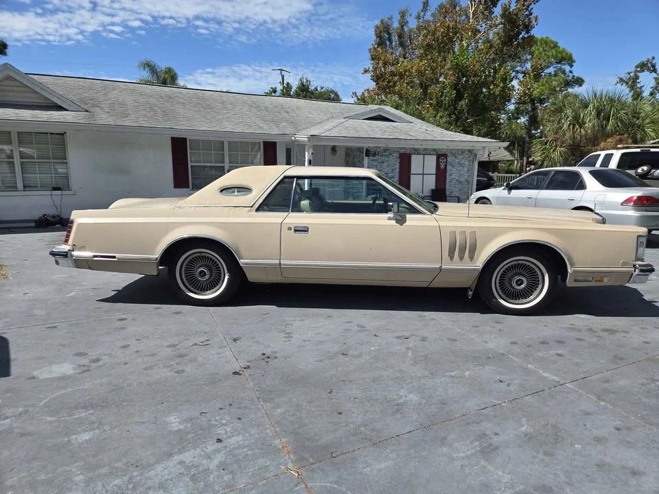 1979 Lincoln Continental 5th Gen - Image 3 of 14