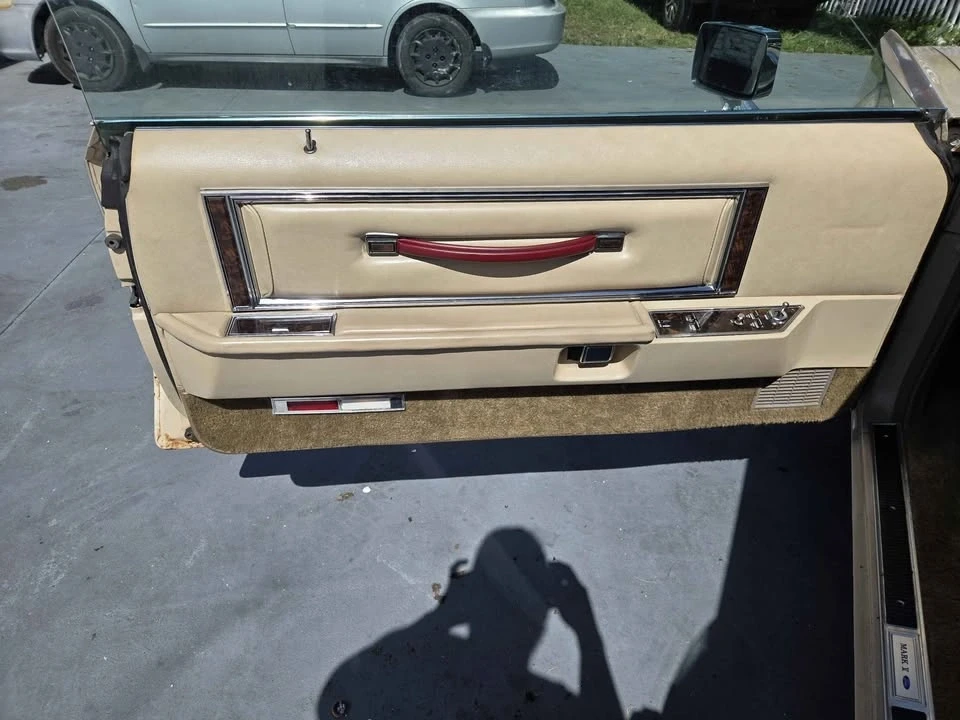 1979 Lincoln Continental 5th Gen - Image 13 of 14