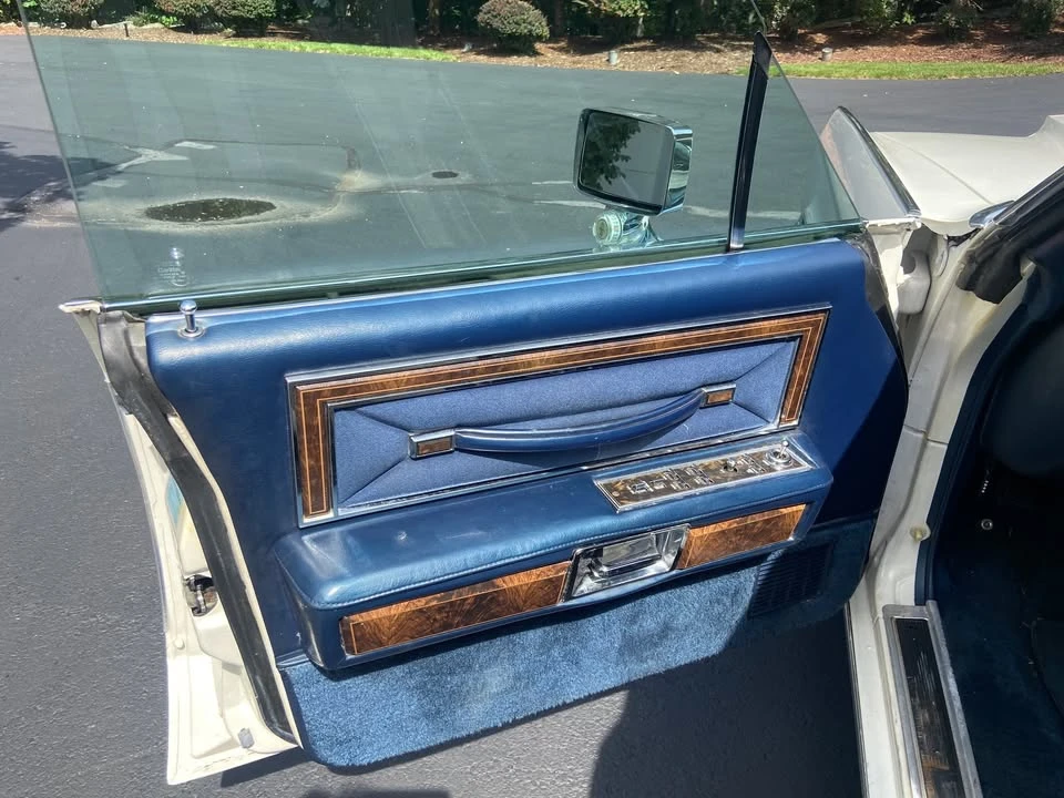 1979 Lincoln Continental 5th Gen - Image 11 of 17