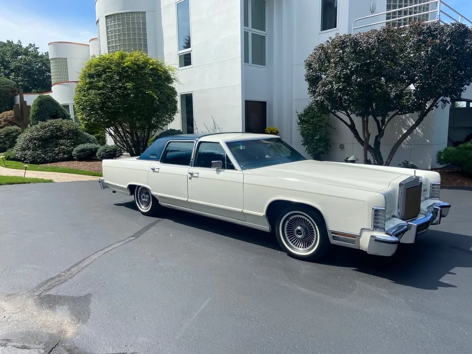 1979 Lincoln Continental 5th Gen - Image 5 of 17