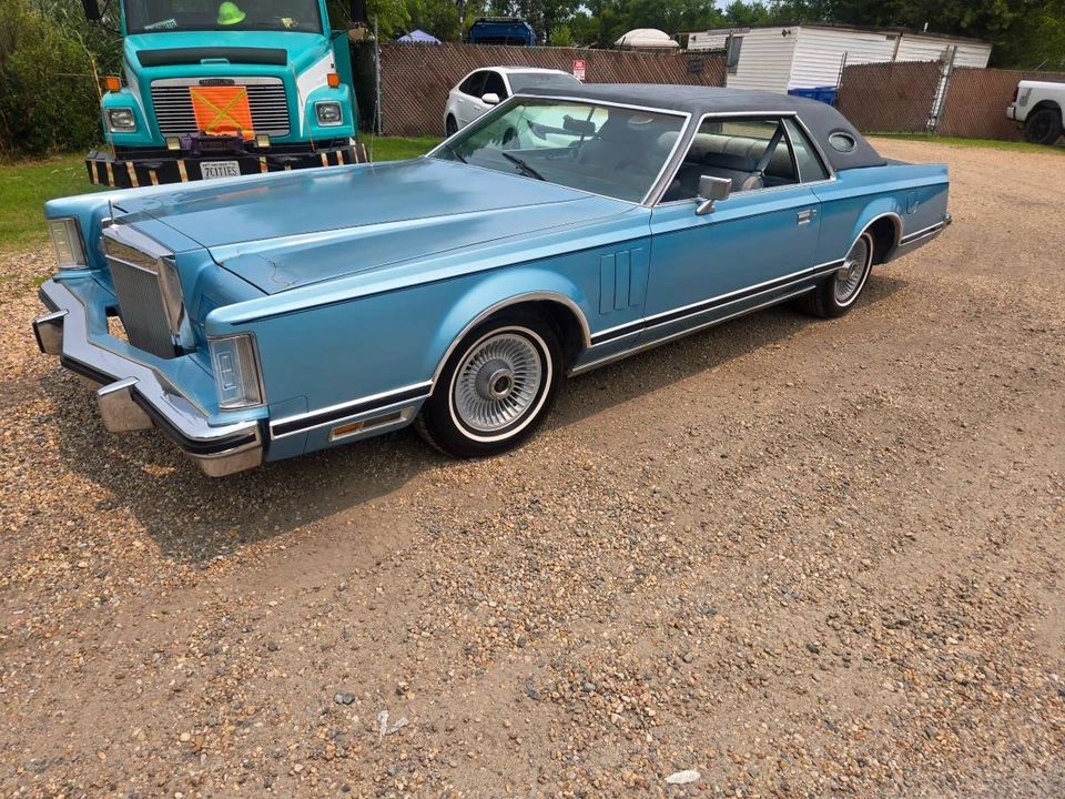 1979 Lincoln Continental Mark V - Image 7 of 24