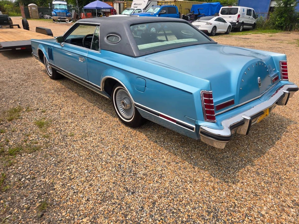 1979 Lincoln Continental Mark V - Image 4 of 24