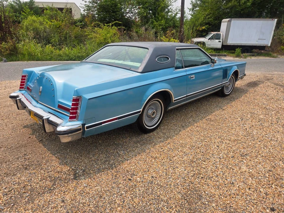 1979 Lincoln Continental Mark V - Image 12 of 24
