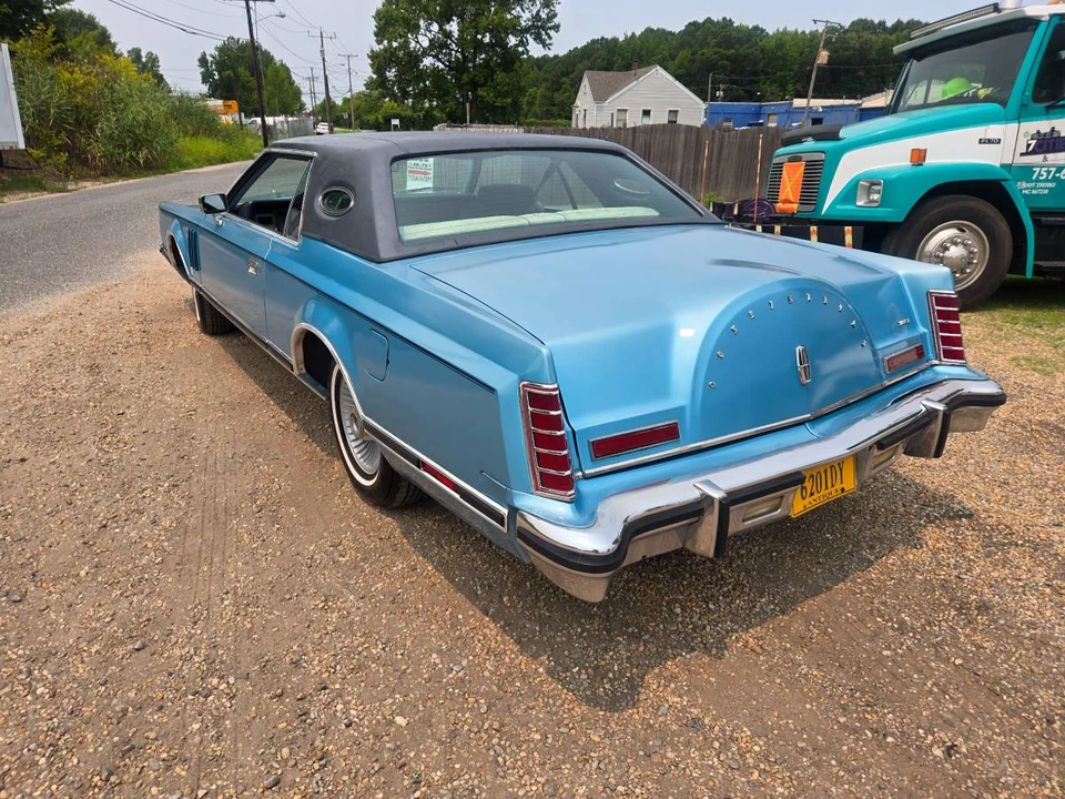 1979 Lincoln Continental Mark V - Image 13 of 24