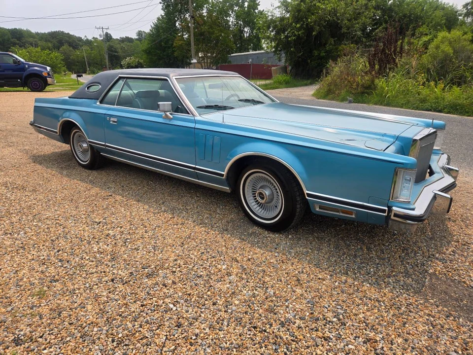 1979 Lincoln Continental Mark V - Image 11 of 24