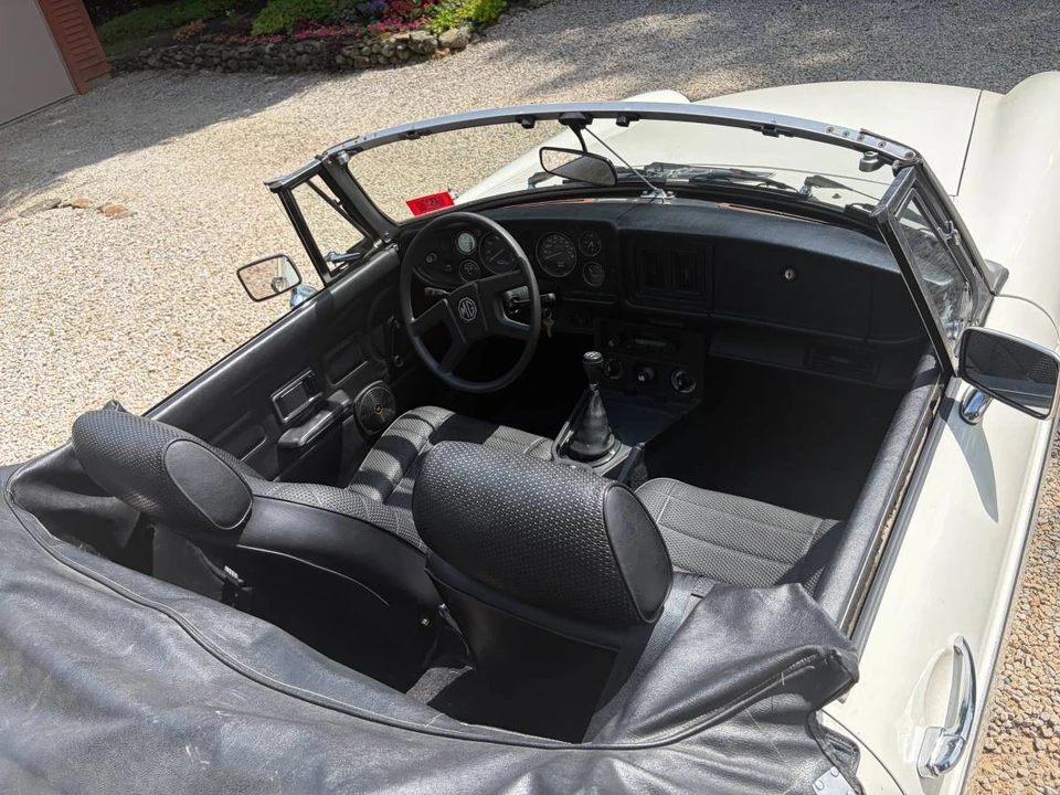 1979 MG MGB Roadster - Image 2 of 11