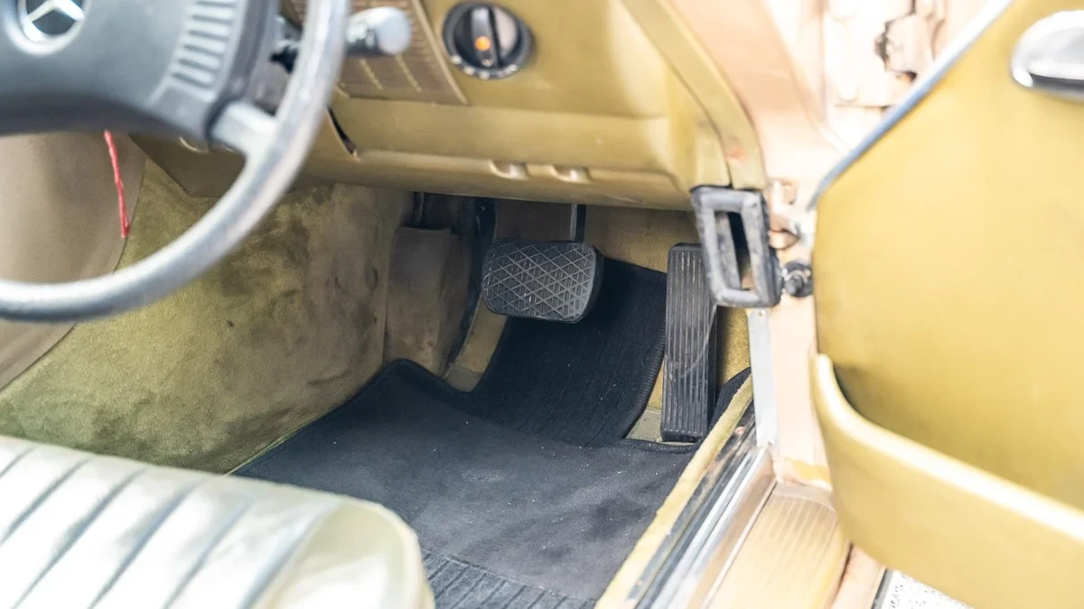 1979 Mercedes-Benz SLK-Class/SLC-Class - Image 15 of 30
