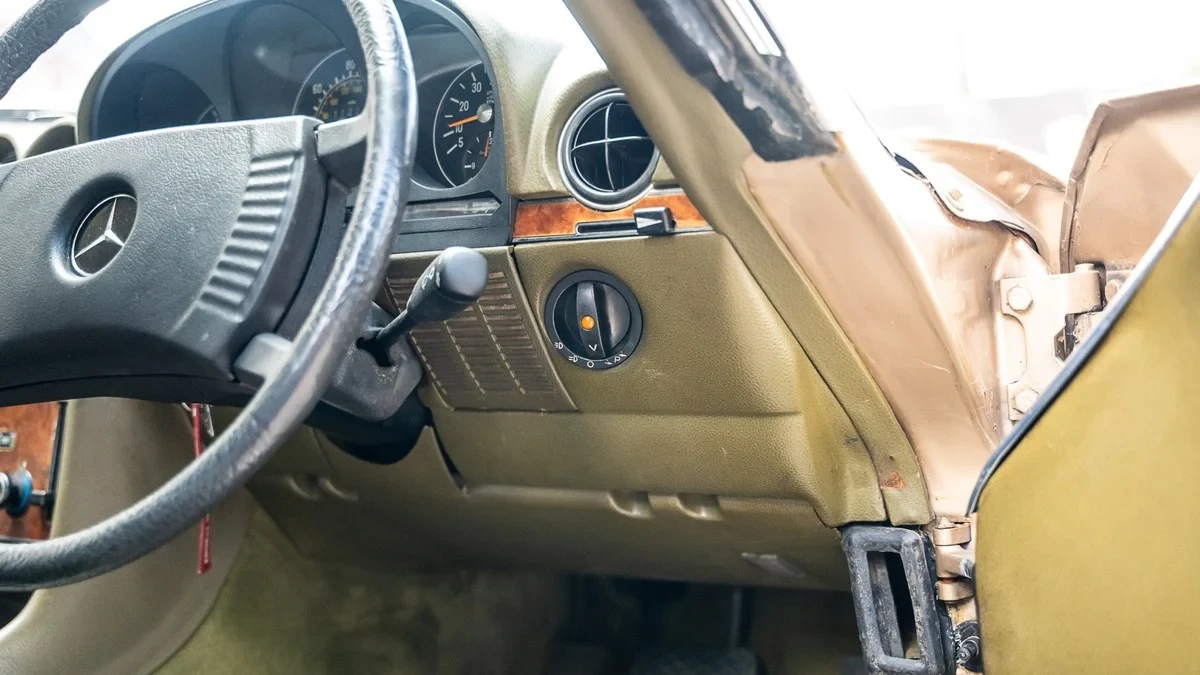 1979 Mercedes-Benz SLK-Class/SLC-Class - Image 19 of 30