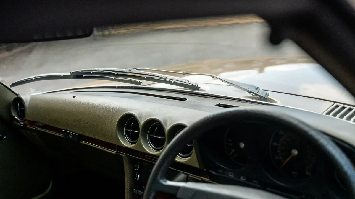 1979 Mercedes-Benz SLK-Class/SLC-Class - Image 20 of 30
