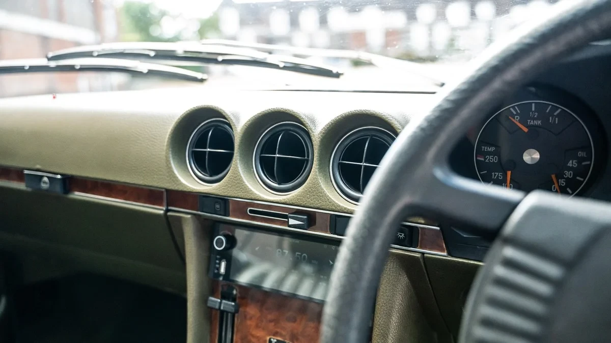 1979 Mercedes-Benz SLK-Class/SLC-Class - Image 24 of 30