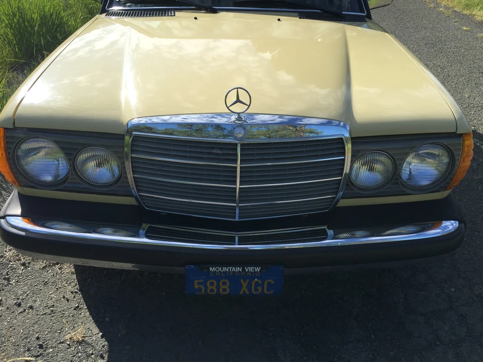 1979 Mercedes-Benz W123 Sedan - Image 22 of 31