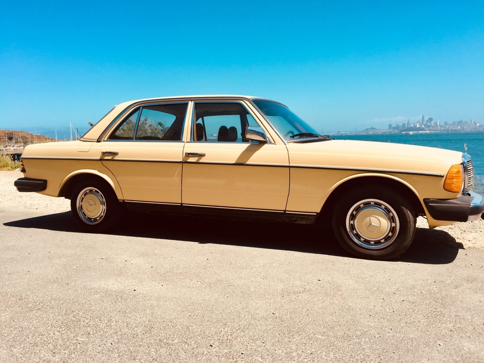 1979 Mercedes-Benz W123 Sedan - Image 13 of 31