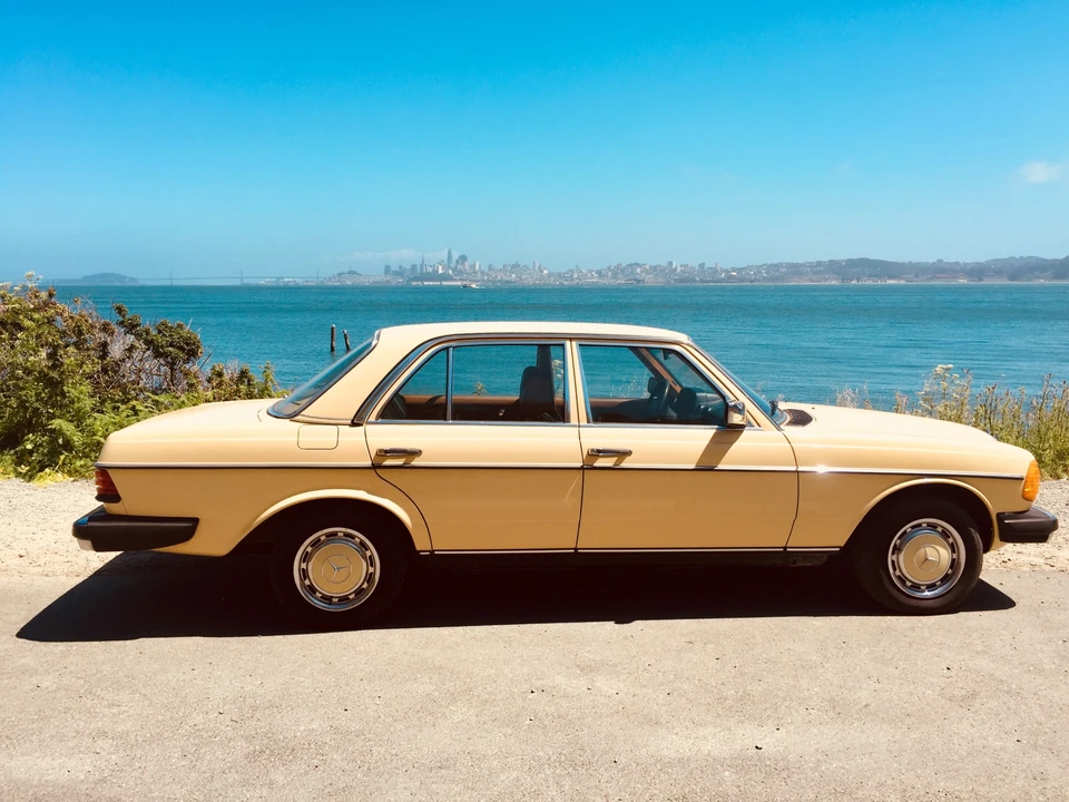 1979 Mercedes-Benz W123 Sedan - Image 14 of 31