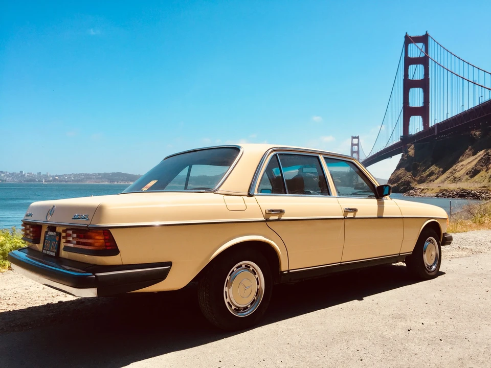 1979 Mercedes-Benz W123 Sedan - Image 15 of 31
