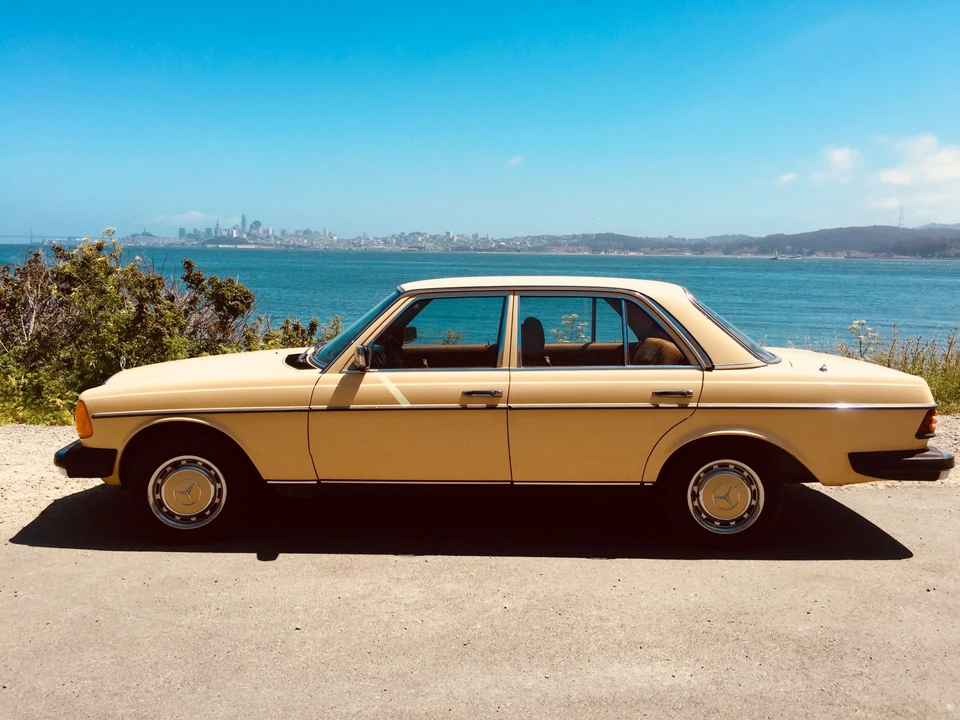 1979 Mercedes-Benz W123 Sedan - Image 21 of 31