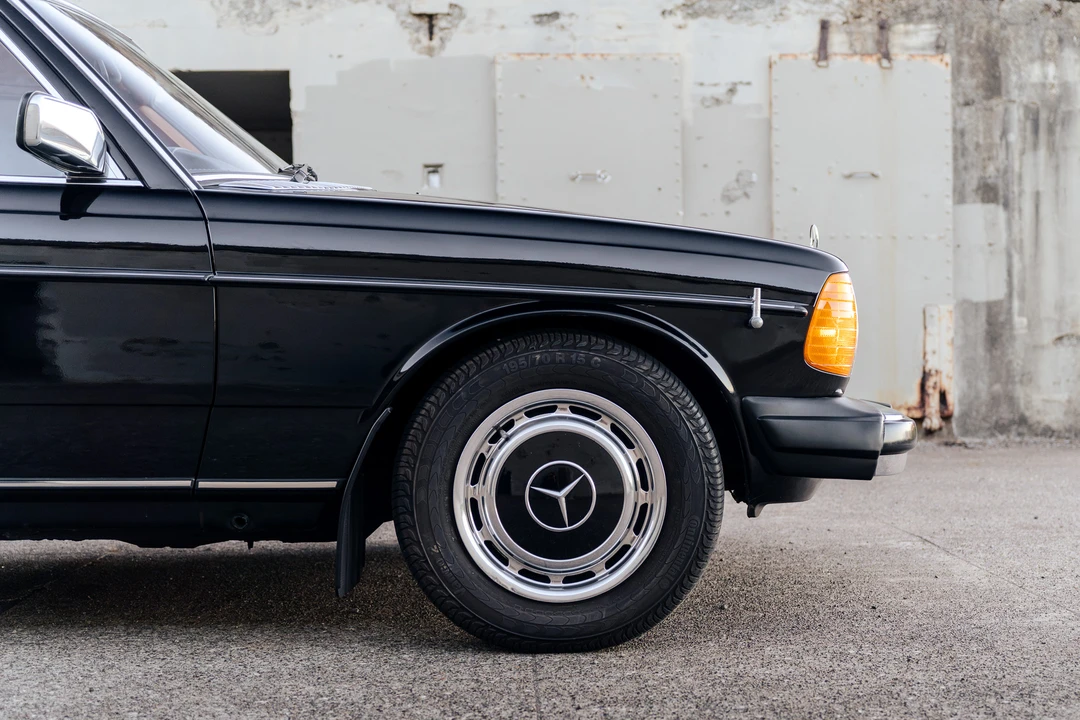 1979 Mercedes-Benz W123 Long Wheelbase (V123) - Image 30 of 31
