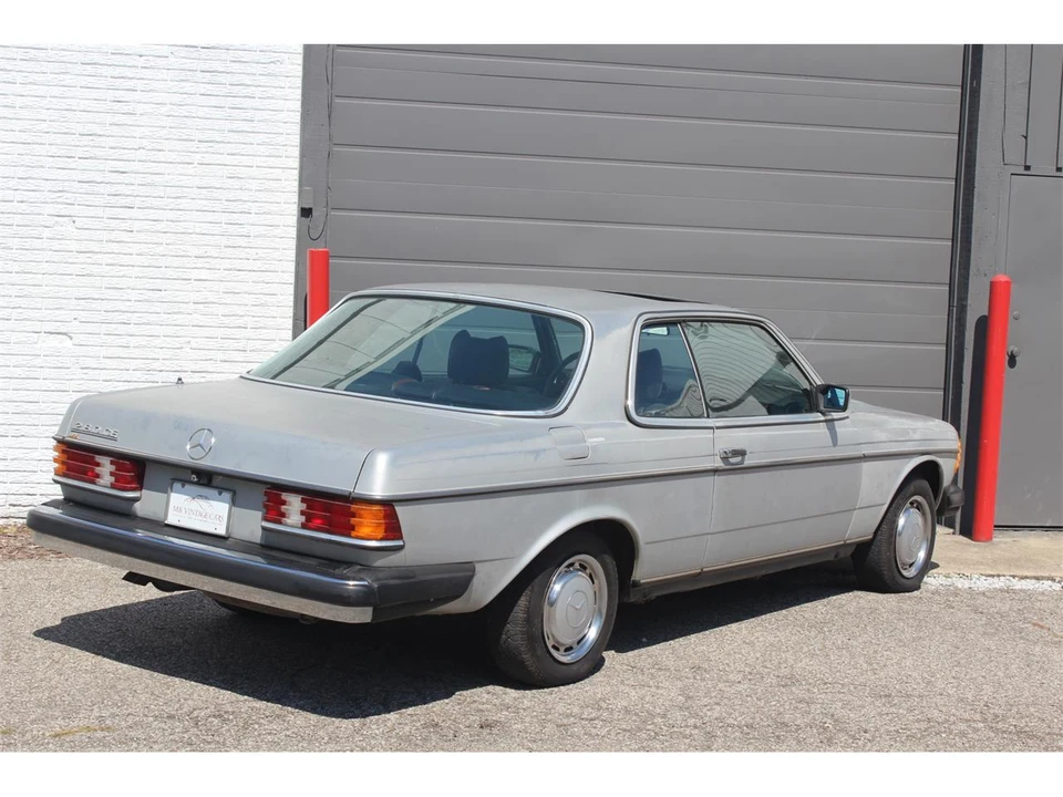 1979 Mercedes-Benz W123 Coupe (C123) - Image 3 of 31