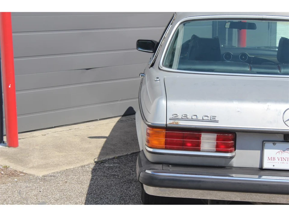1979 Mercedes-Benz W123 Coupe (C123) - Image 8 of 31