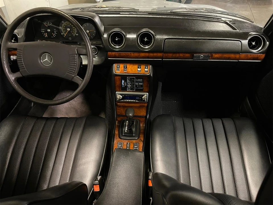 1979 Mercedes-Benz W123 Coupe (C123) - Image 12 of 31
