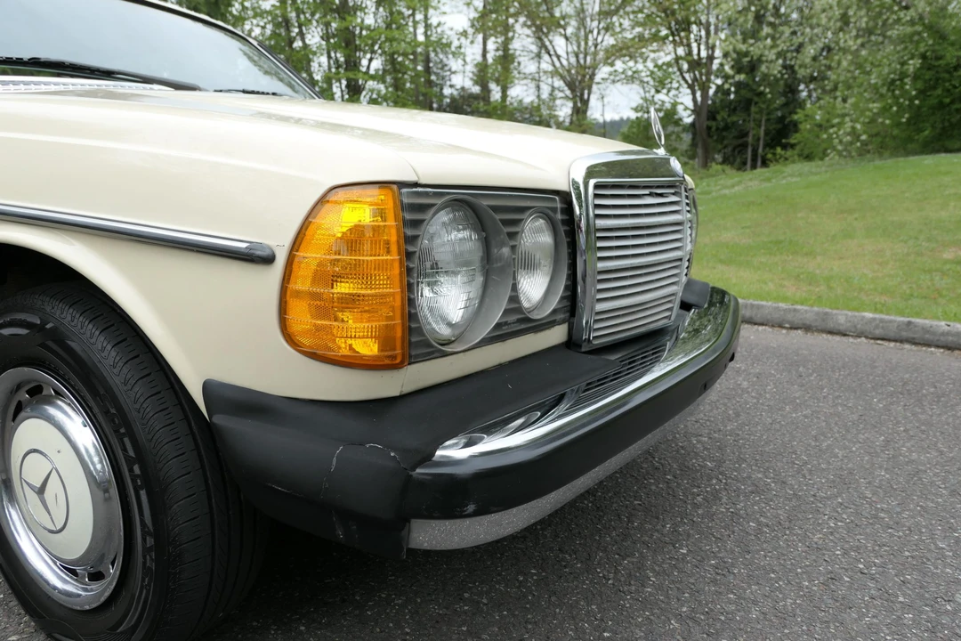 1979 Mercedes-Benz W123 Coupe (C123) - Image 30 of 31