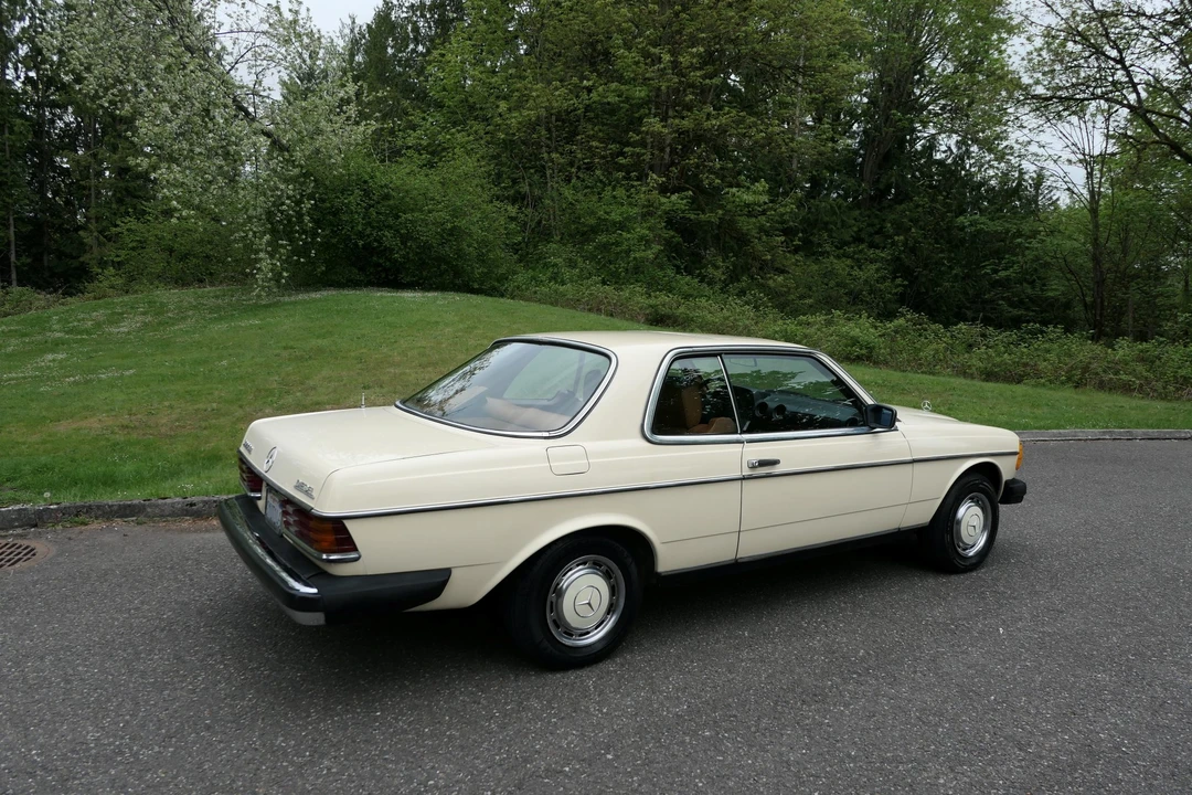1979 Mercedes-Benz W123 Coupe (C123) - Image 13 of 31