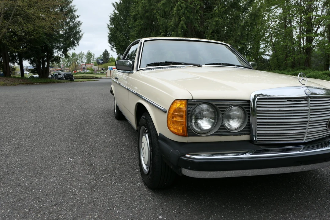 1979 Mercedes-Benz W123 Coupe (C123) - Image 28 of 31