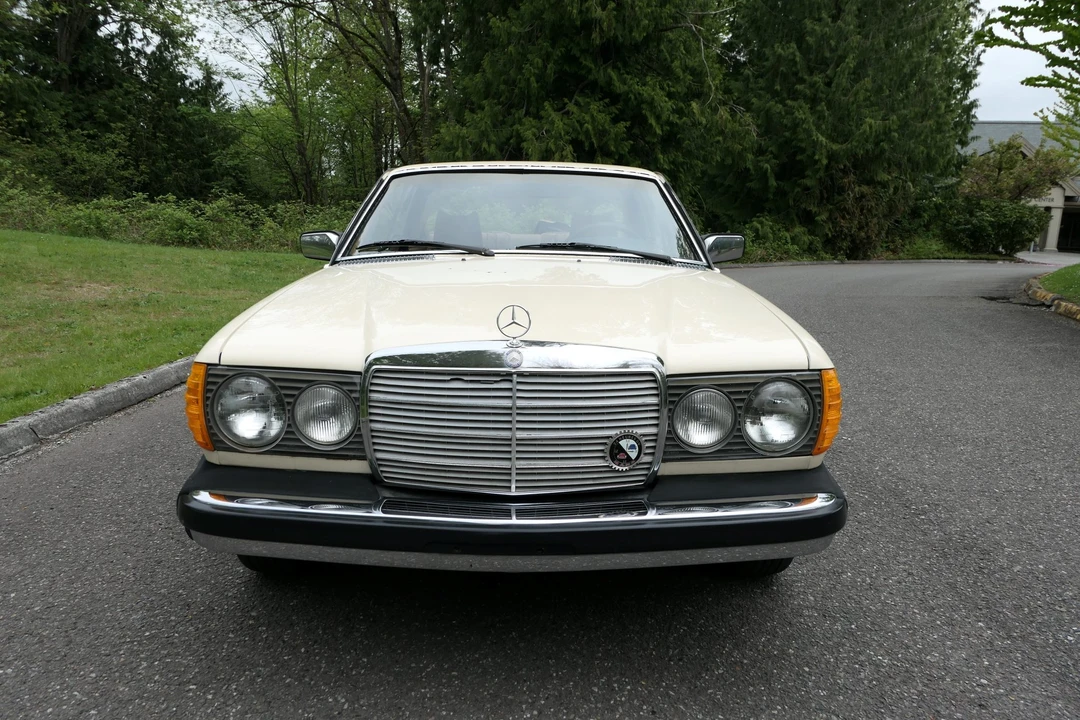 1979 Mercedes-Benz W123 Coupe (C123) - Image 6 of 31