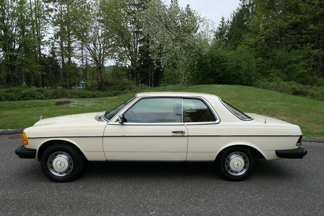 1979 Mercedes-Benz W123 Coupe (C123) - Image 25 of 31