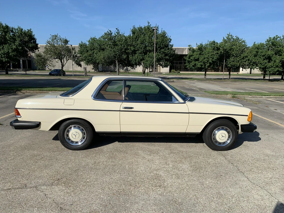 1979 Mercedes-Benz W123 Coupe (C123) - Image 13 of 31