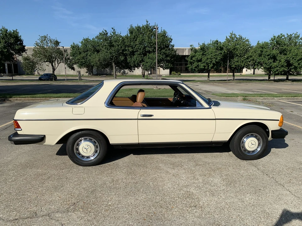 1979 Mercedes-Benz W123 Coupe (C123) - Image 14 of 31