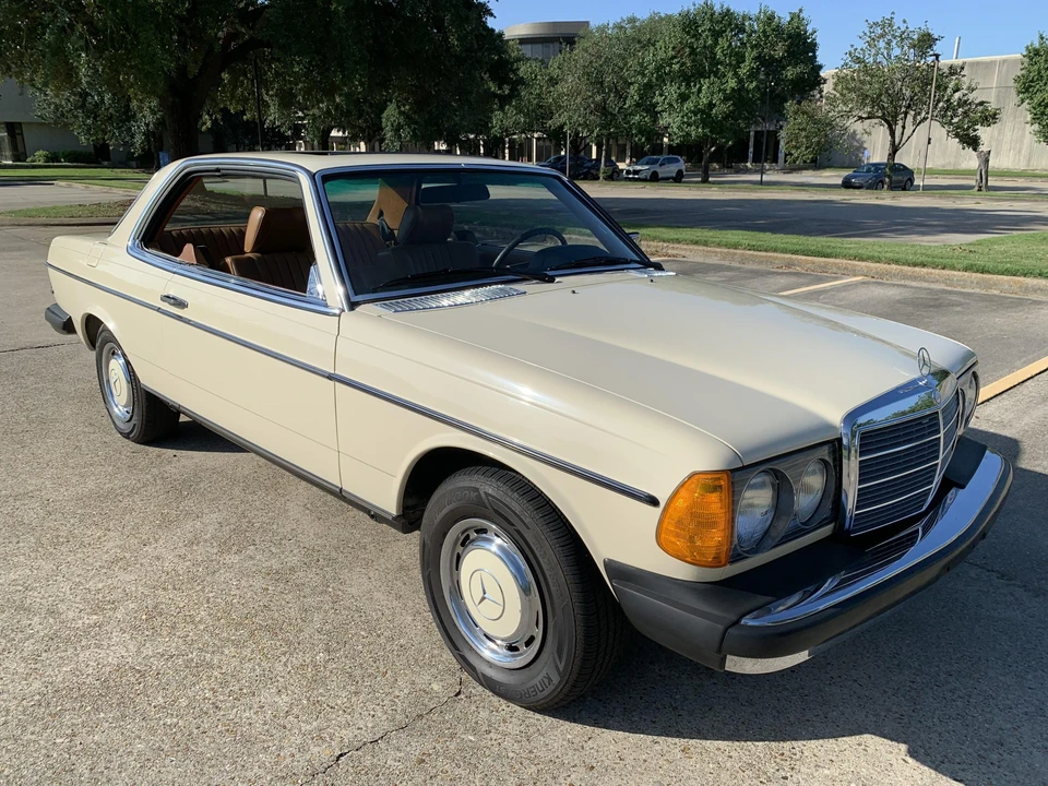 1979 Mercedes-Benz W123 Coupe (C123) - Image 10 of 31