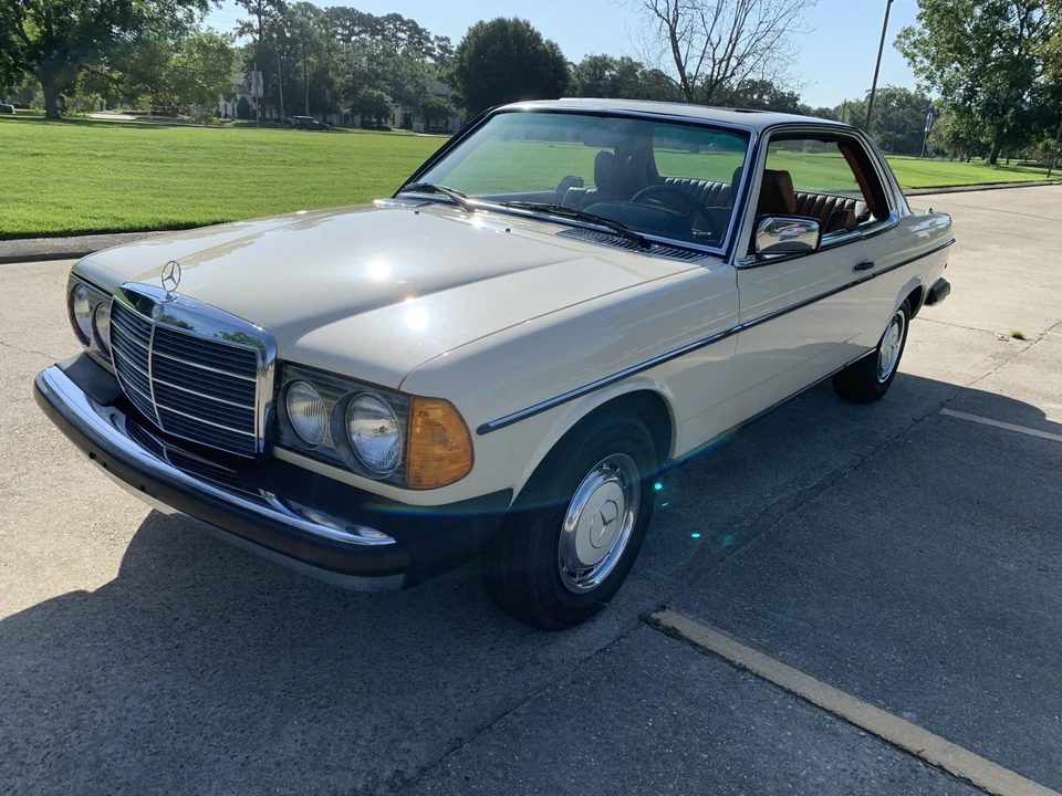 1979 Mercedes-Benz W123 Coupe (C123) - Image 6 of 31