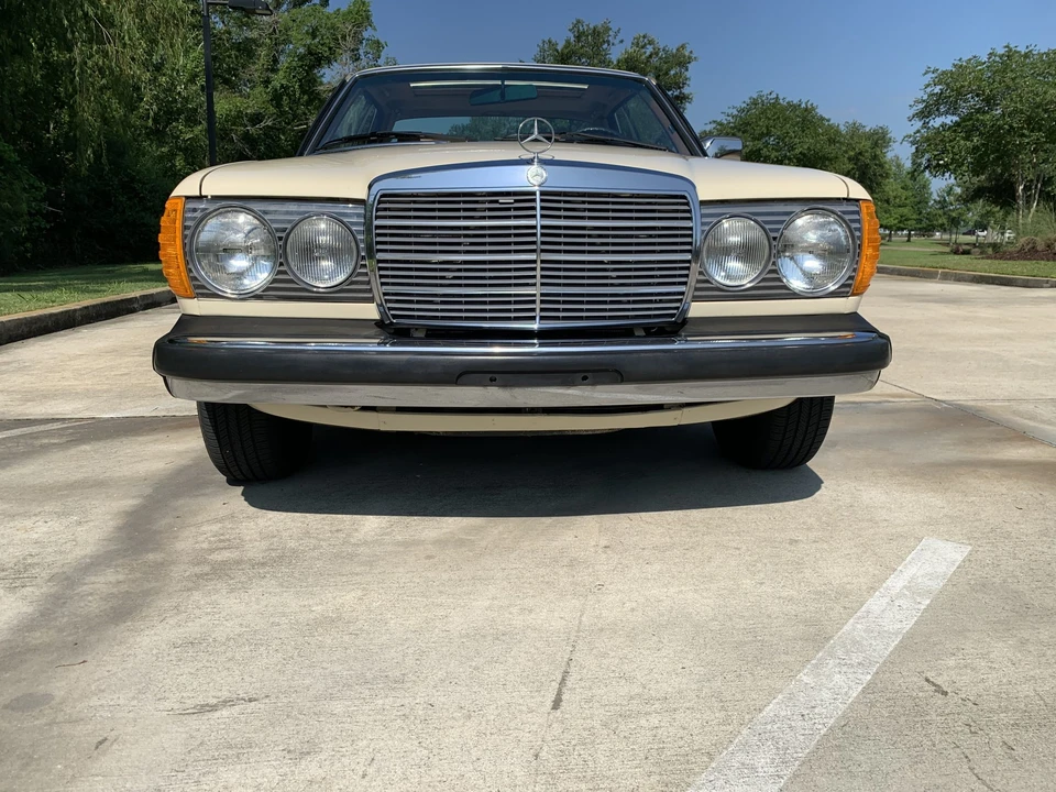 1979 Mercedes-Benz W123 Coupe (C123) - Image 8 of 31