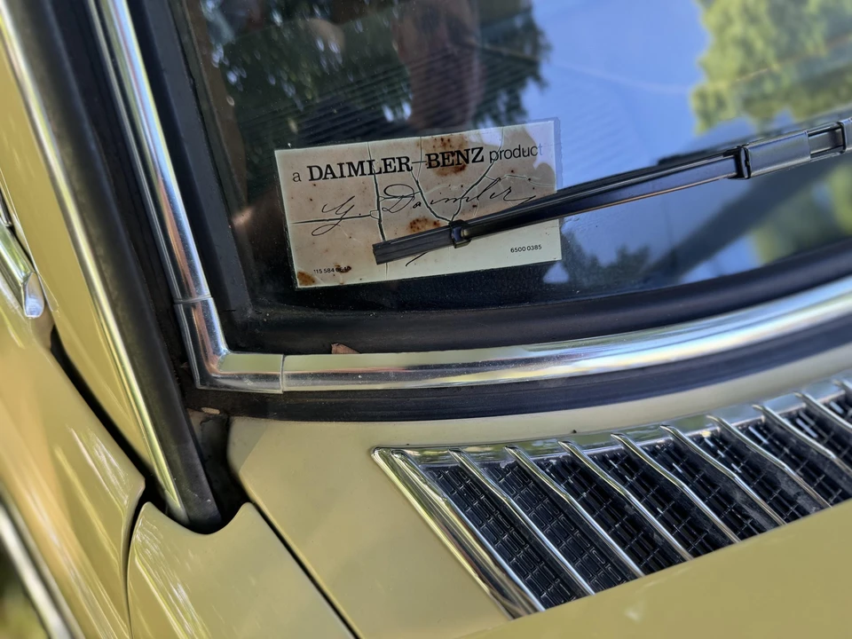 1979 Mercedes-Benz W123 Sedan - Image 27 of 31