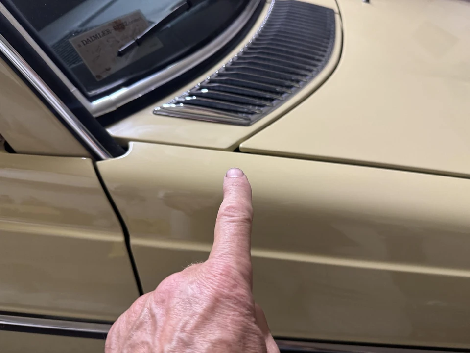1979 Mercedes-Benz W123 Sedan - Image 28 of 31