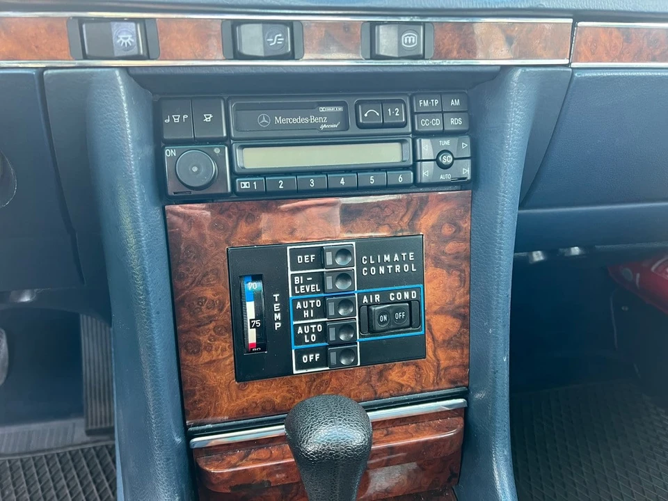 1979 Mercedes-Benz C107 SLC - Image 25 of 30