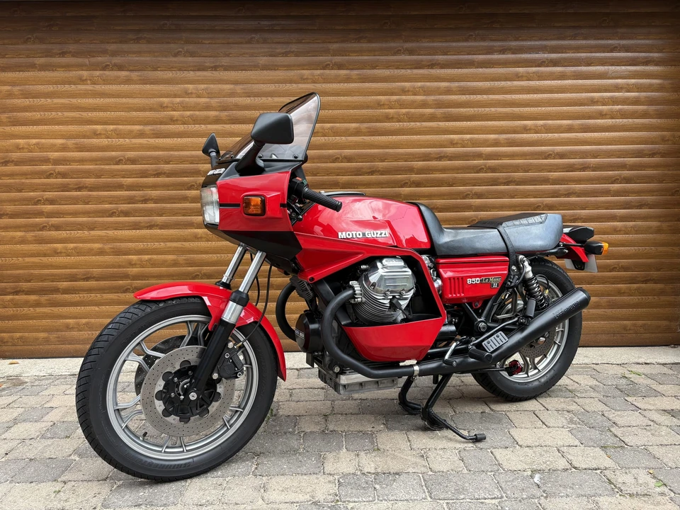 1979 Moto Guzzi Le Mans - Image 2 of 31