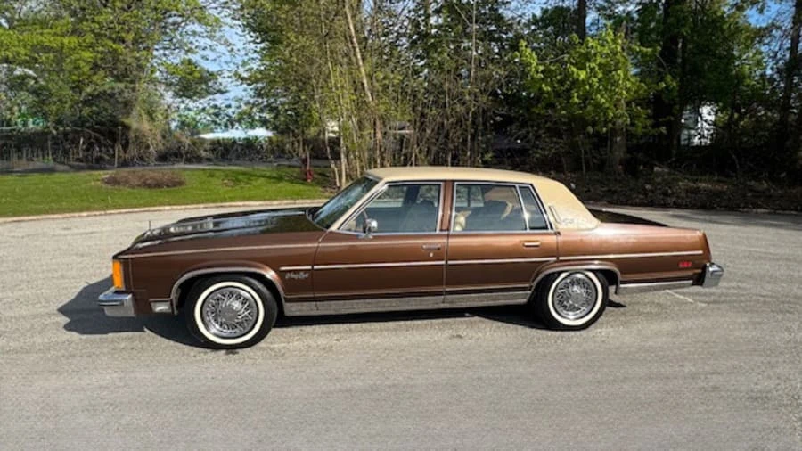 1979 Oldsmobile 98 - Image 2 of 28