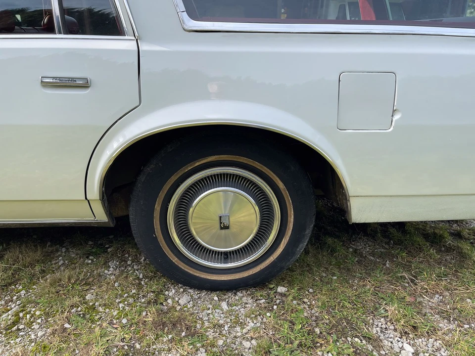 1979 Oldsmobile Custom Cruiser - Image 11 of 30